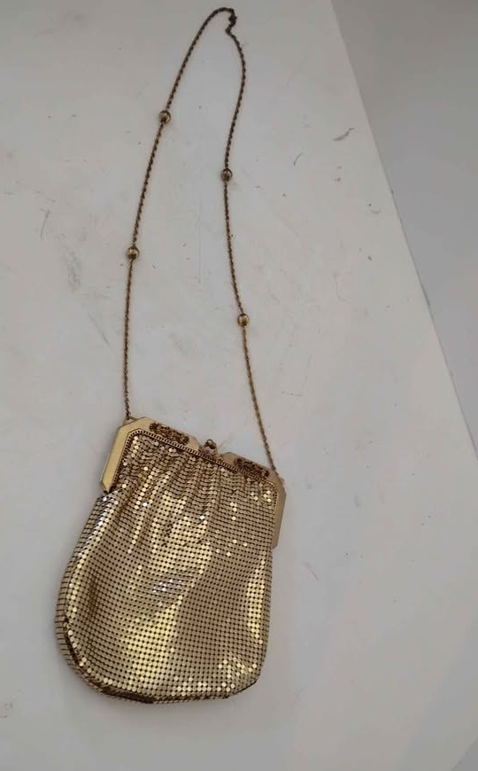 1970’s Women’s O/S Disco Gold Chainmail Metal Mesh Halter Top Belt & Purse 3 PCS