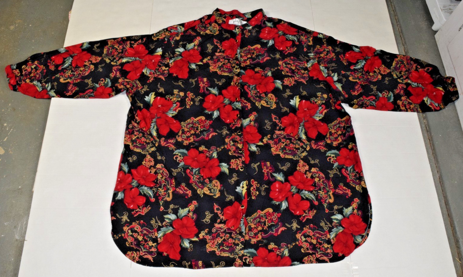 Vintage Womens Top Kathryn Deene Size 5XL 90s Red Floral Rayon No Collar Buttons