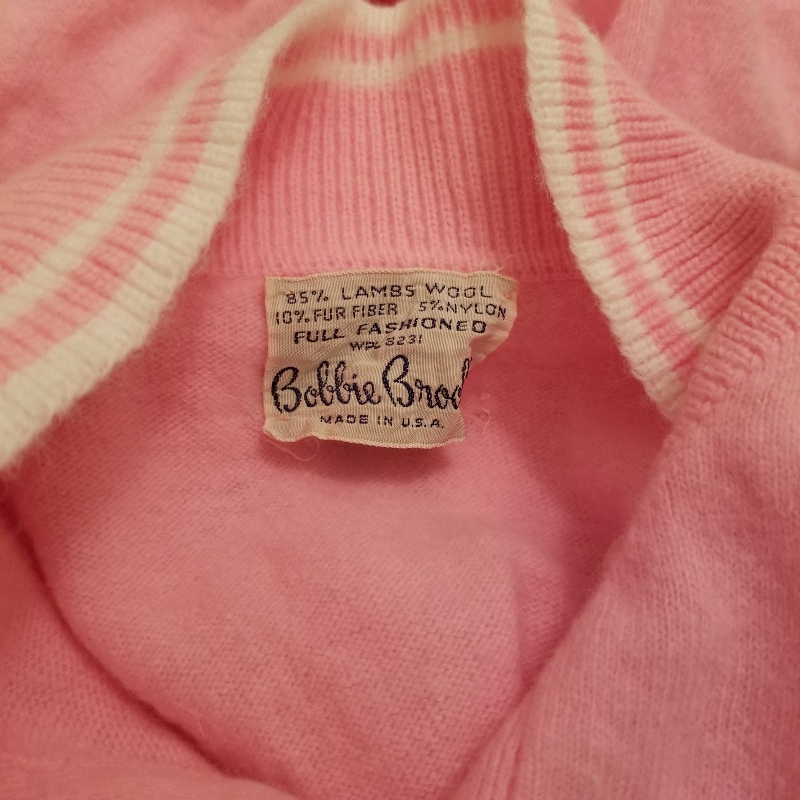 Vintage 1960s Bobbie Brooks Pink Lambs Wool Knit Sweater Collar M/40