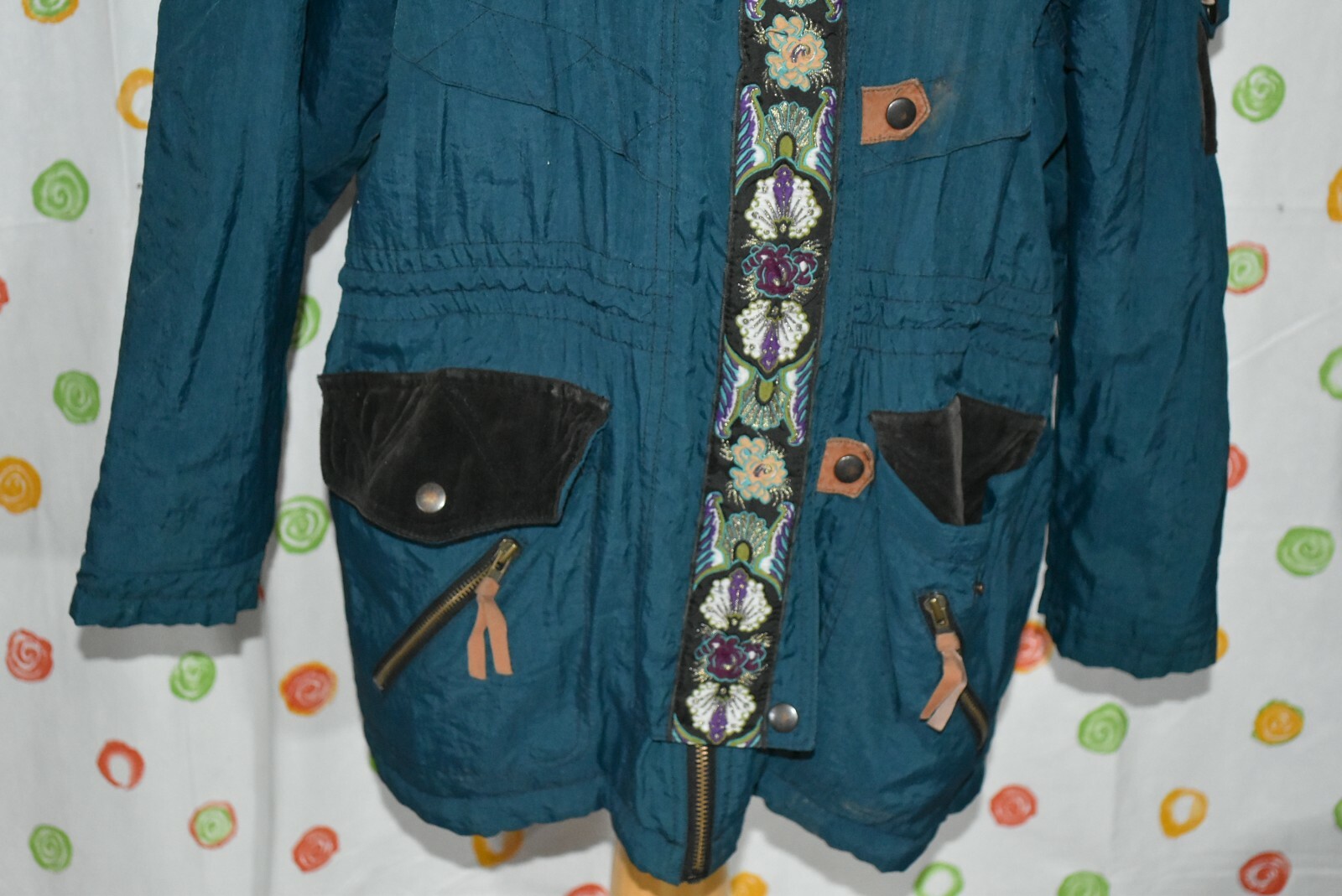 VINTAGE 1980’S LEARSI WOMENS Small blue hooded velvet accents COAT EUC