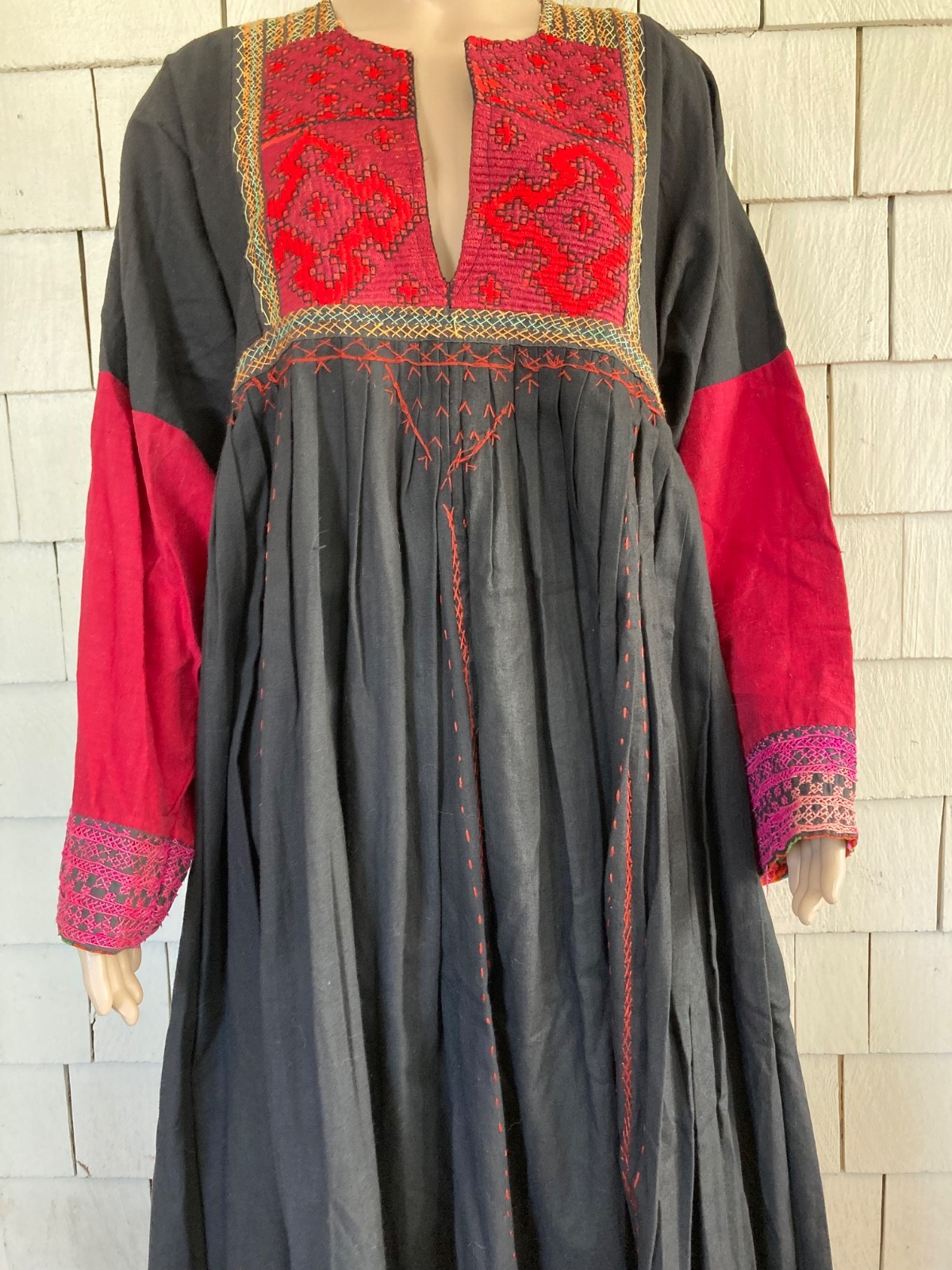 Vintage Boho Cottagecore Black-multi Embroidered Maxi Dress Size Medium
