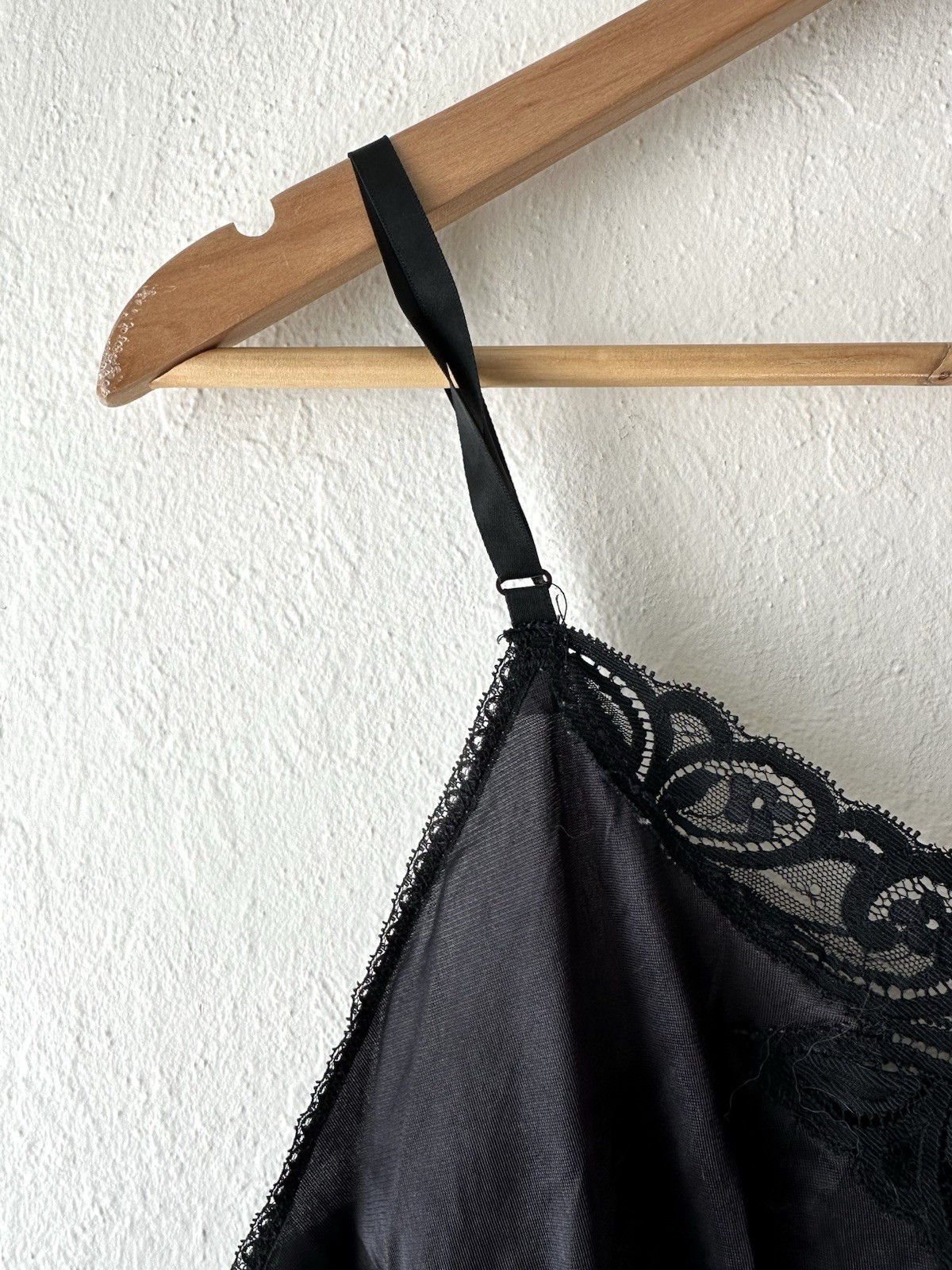 Vintage 1990s black satin chemise slip dress women’s large goth whimsy lingerie
