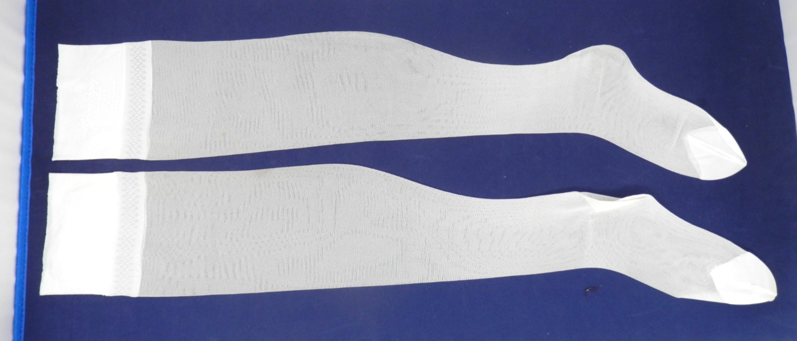 Vintage 50s Johnson’s Regency Seamless Stockings • Thigh High S White 28″ NOS