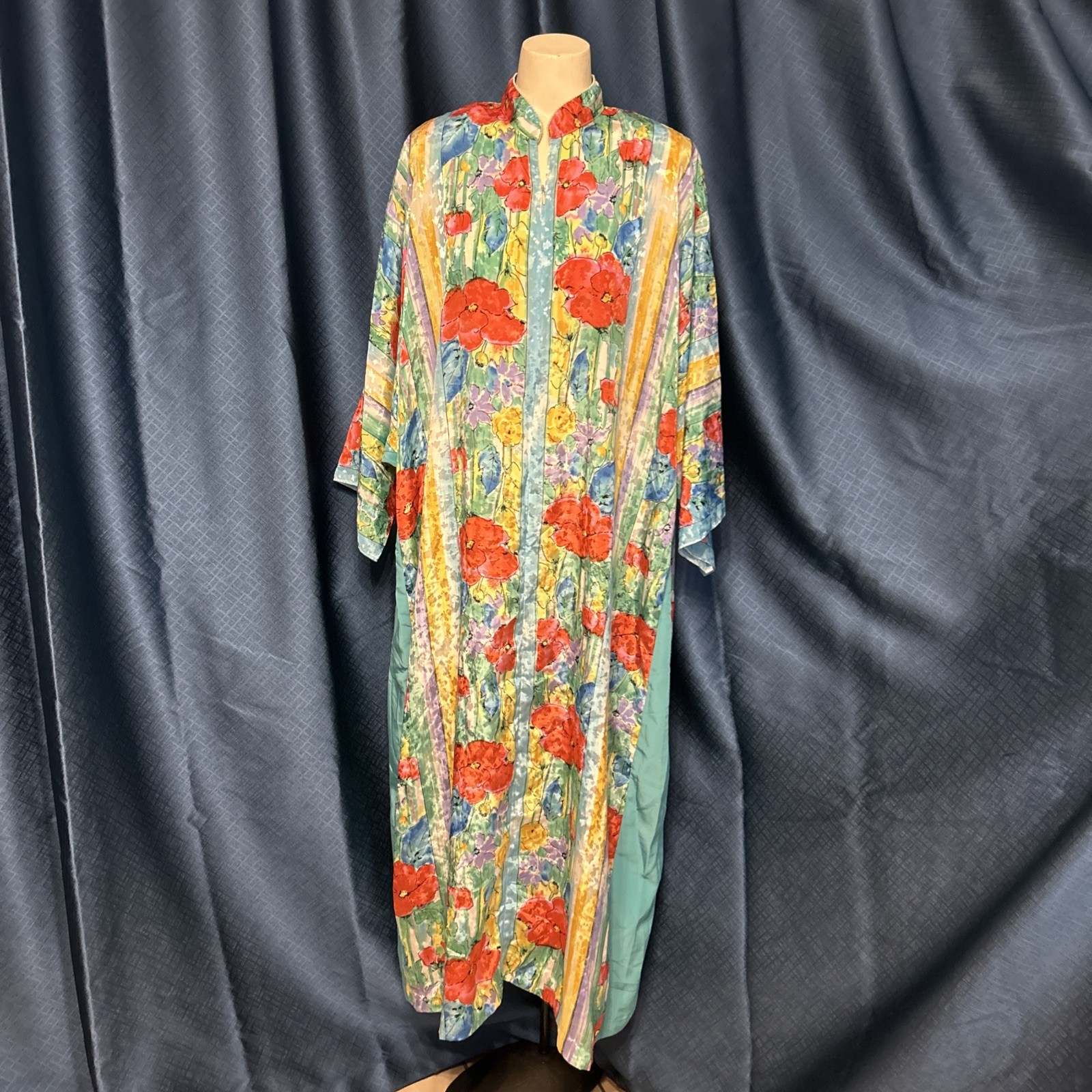 Vintage Ruth Norman New York For Neiman MarcusHostess Dress Robe Roses Floral Lg