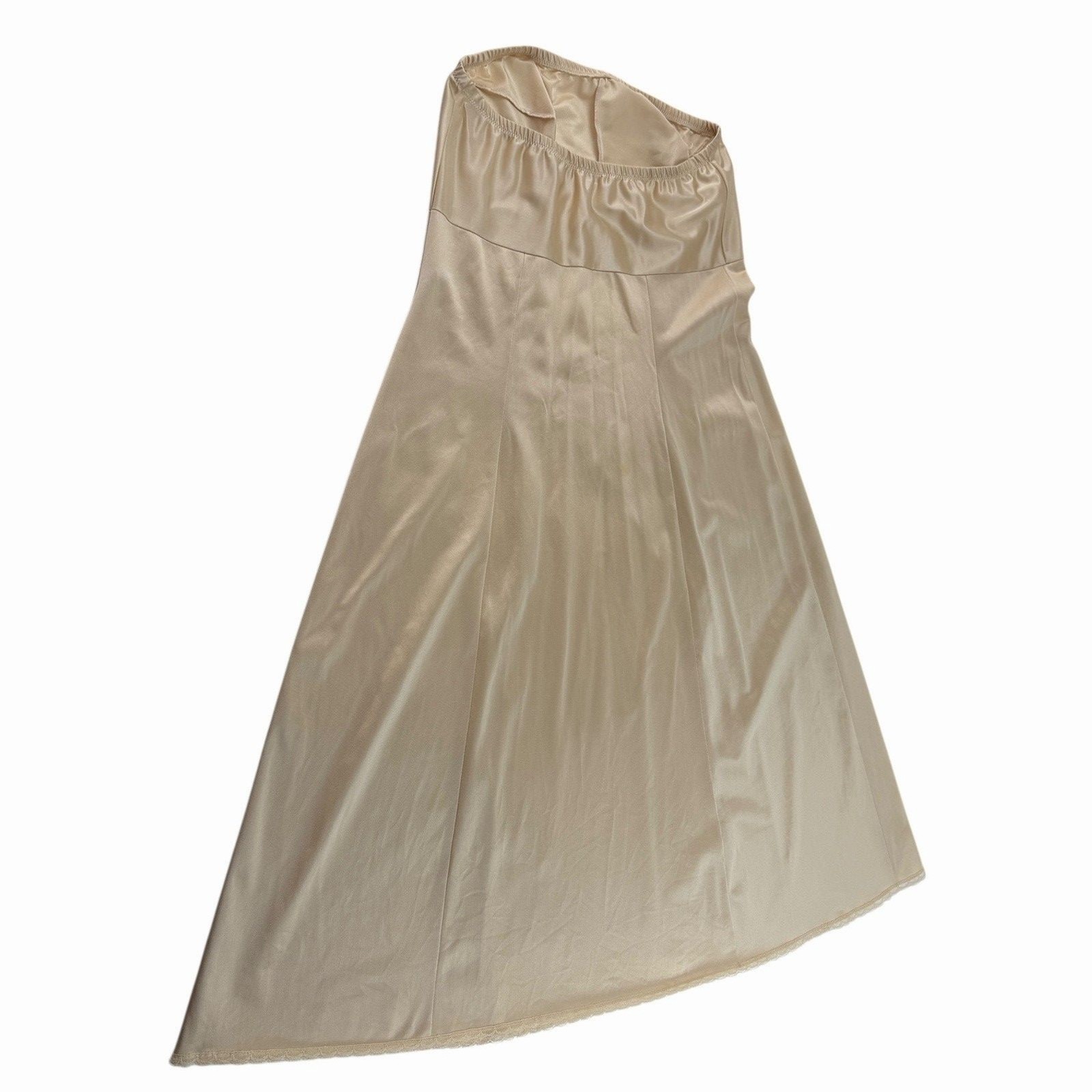 JC Penney Strapless Midi Slip Size 34 Beige Nude Nylon Antron III 70’s VTG