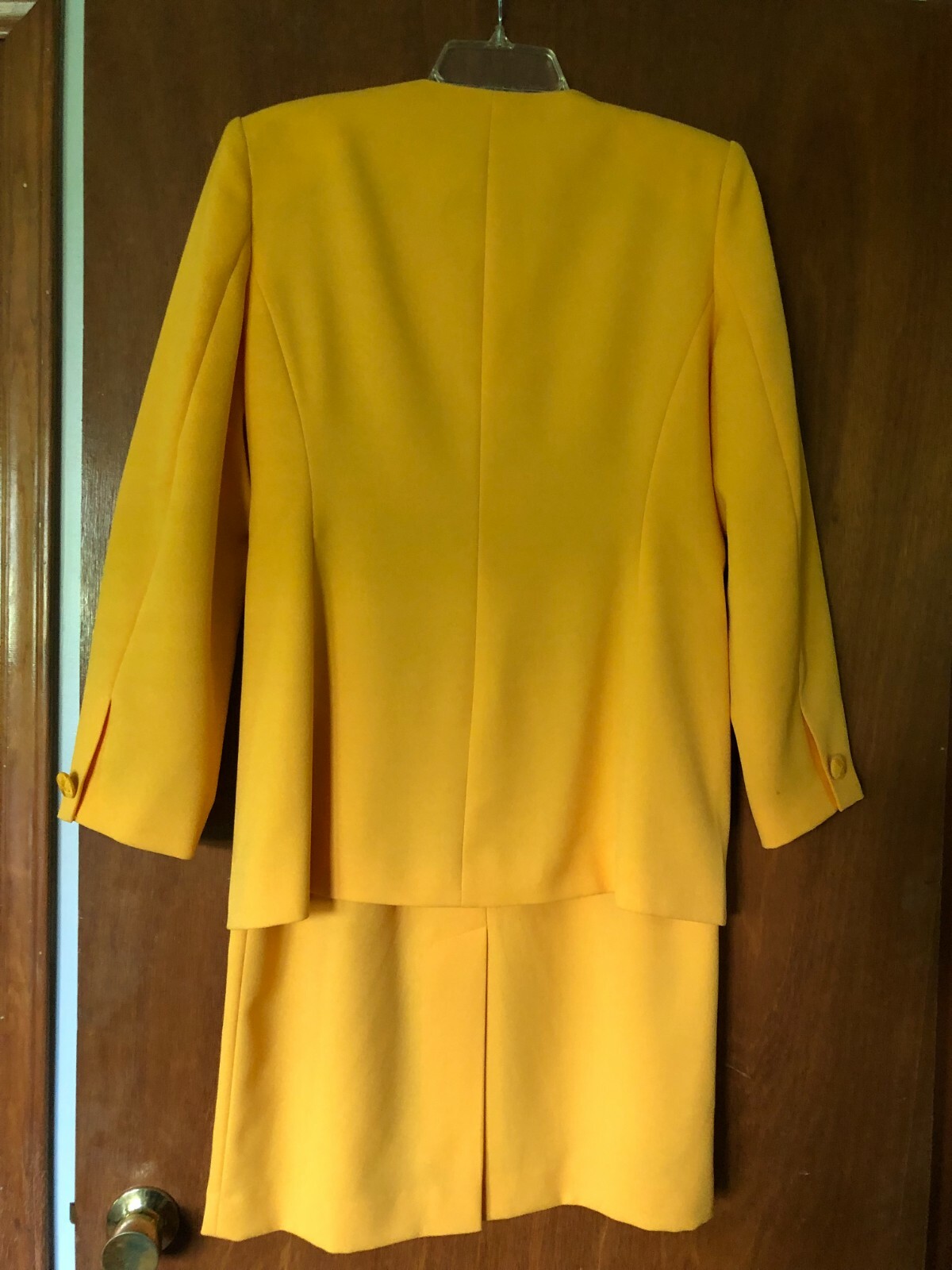 Vintage Yellow „Studio C” Suit – Sequence, lined, covered buttons, longer jacket