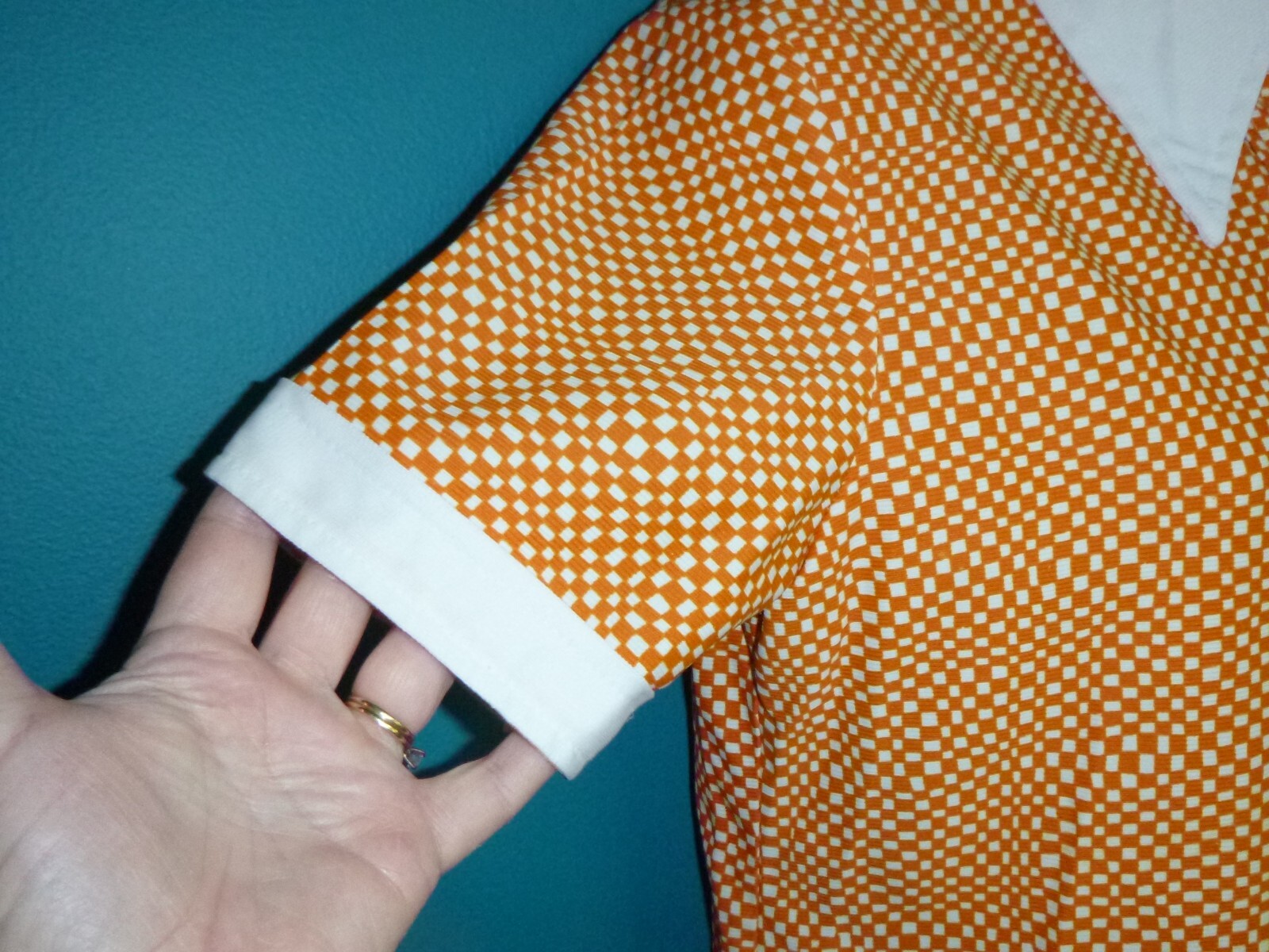 Vtg 70s GROOVY Op Art Poly Button Front Shirt Top Orange White Check Sz 38