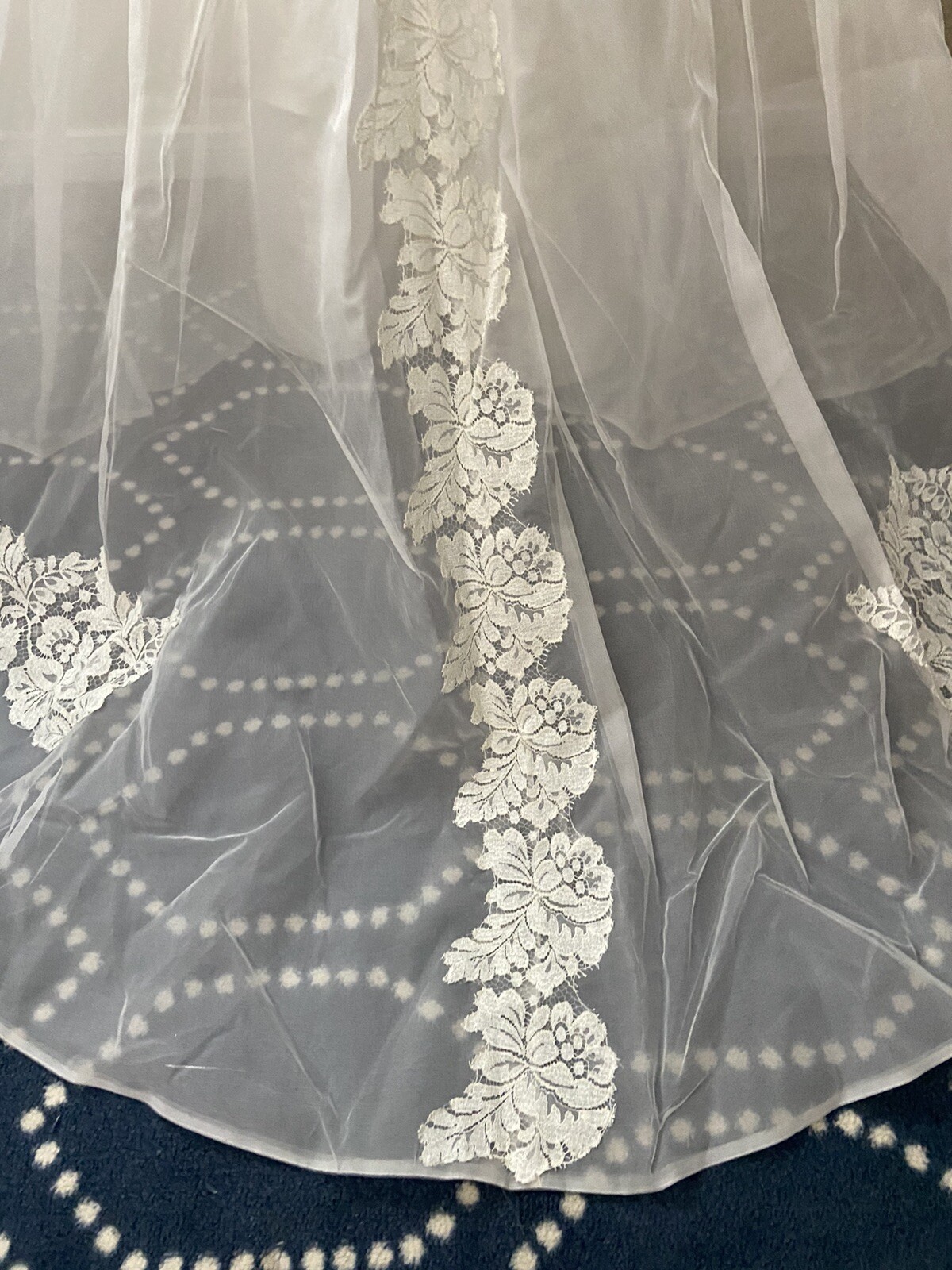 vintage 60’s MOD wedding dress Alfred Angelo Edythe Vincent Lace Beads size 2/4