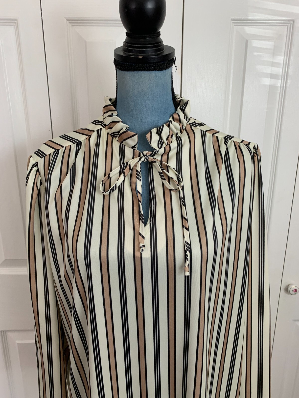 Vintage 70’s 80’s Barry Ashley Cream Striped Ruffle Neck Long Sleeve Shirt 42
