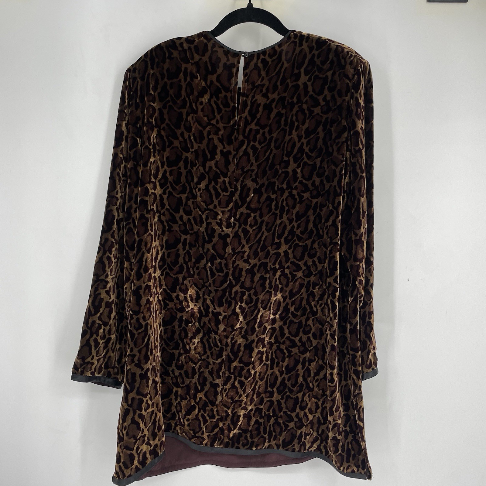 Vintage 90s Maggie Shepherd Cheetah Leopard Velvet Long Sleeve Dress
