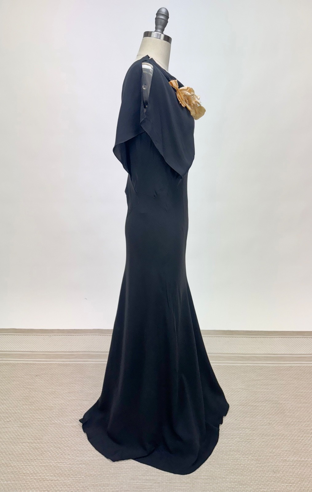 Antique 1920s 1930s Black Silk Gown Full Length Creme Velvet Flower Appliques