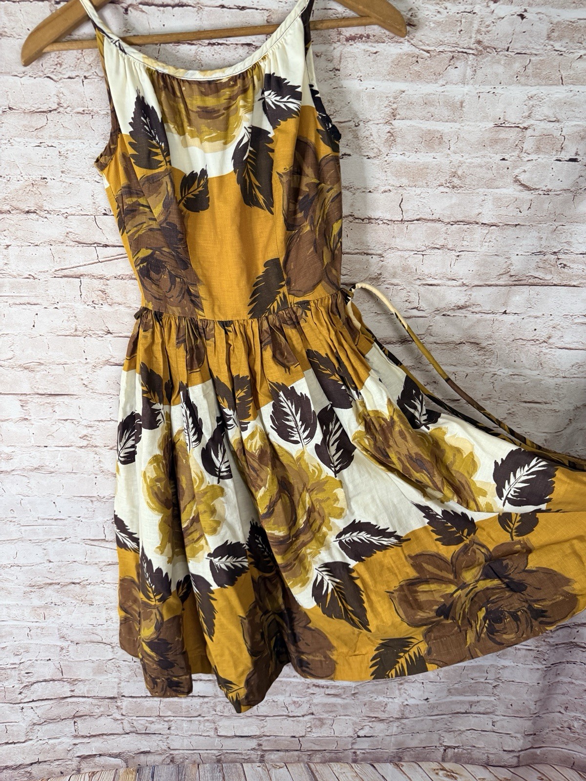Vintage 50’s Pin Up Dress Tiki Rockabilly Sweep Floral Cole of California XS/ S
