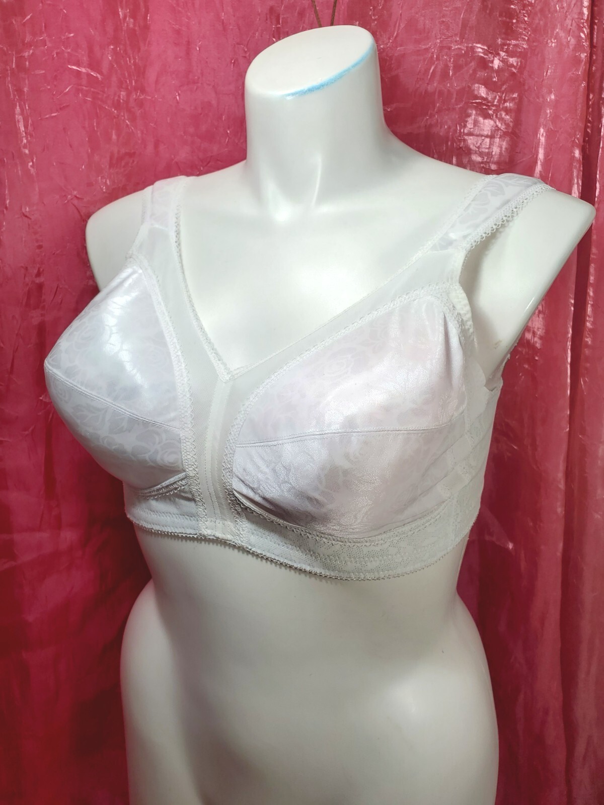 Playtex Silky Satin Bra Women’s Size 38D White Lace Sexy Sissy Pin-up Y2K