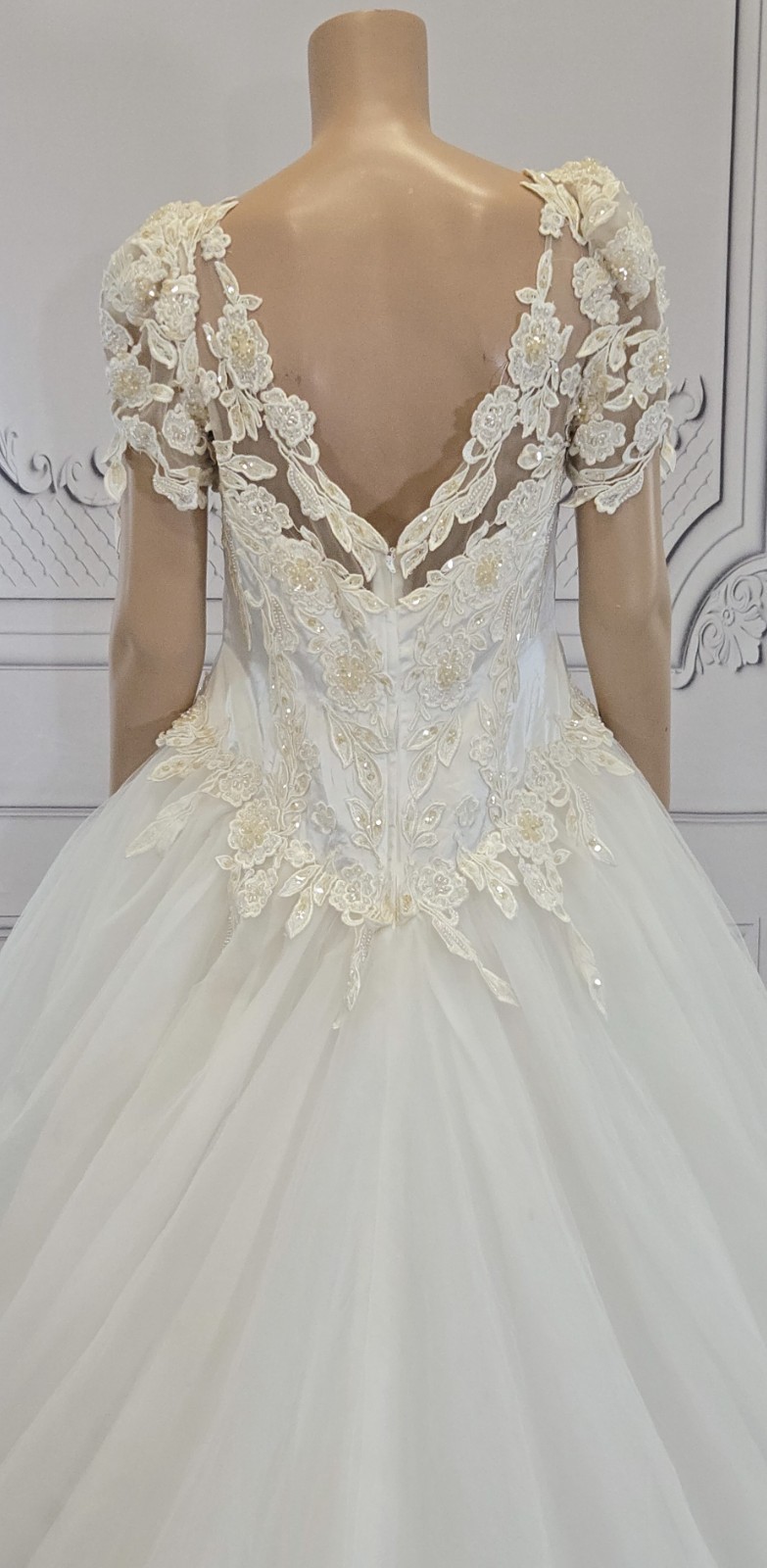 Michaelangelo Vintage 90s White Tulle & Lace Short Sleeve Wedding Dress sz 18