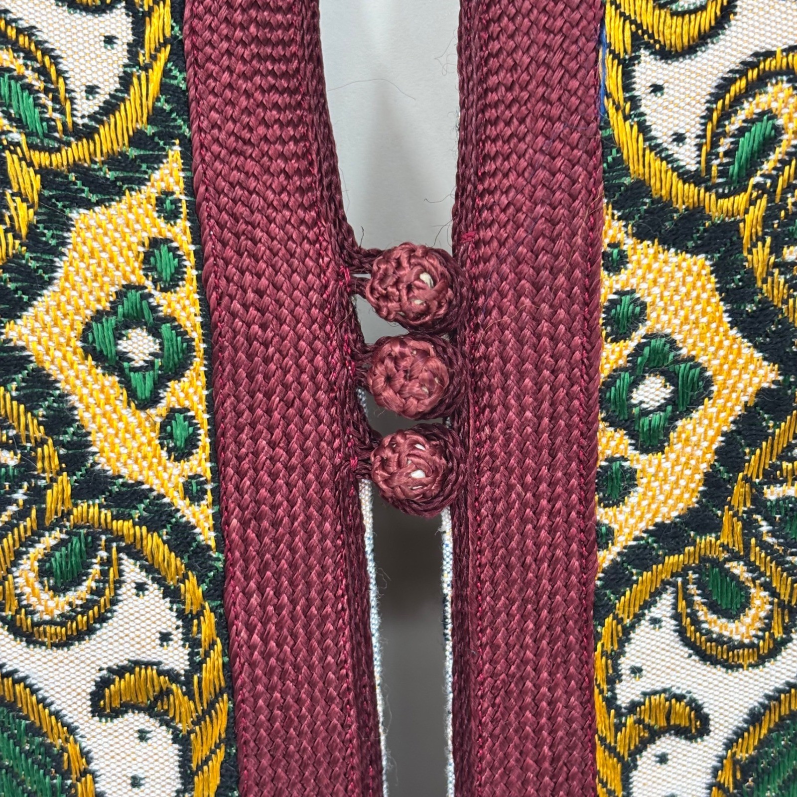 Vintage Tapestry Mandala Jacket Burgundy Boho Woven Frog Button Cardigan Size 46
