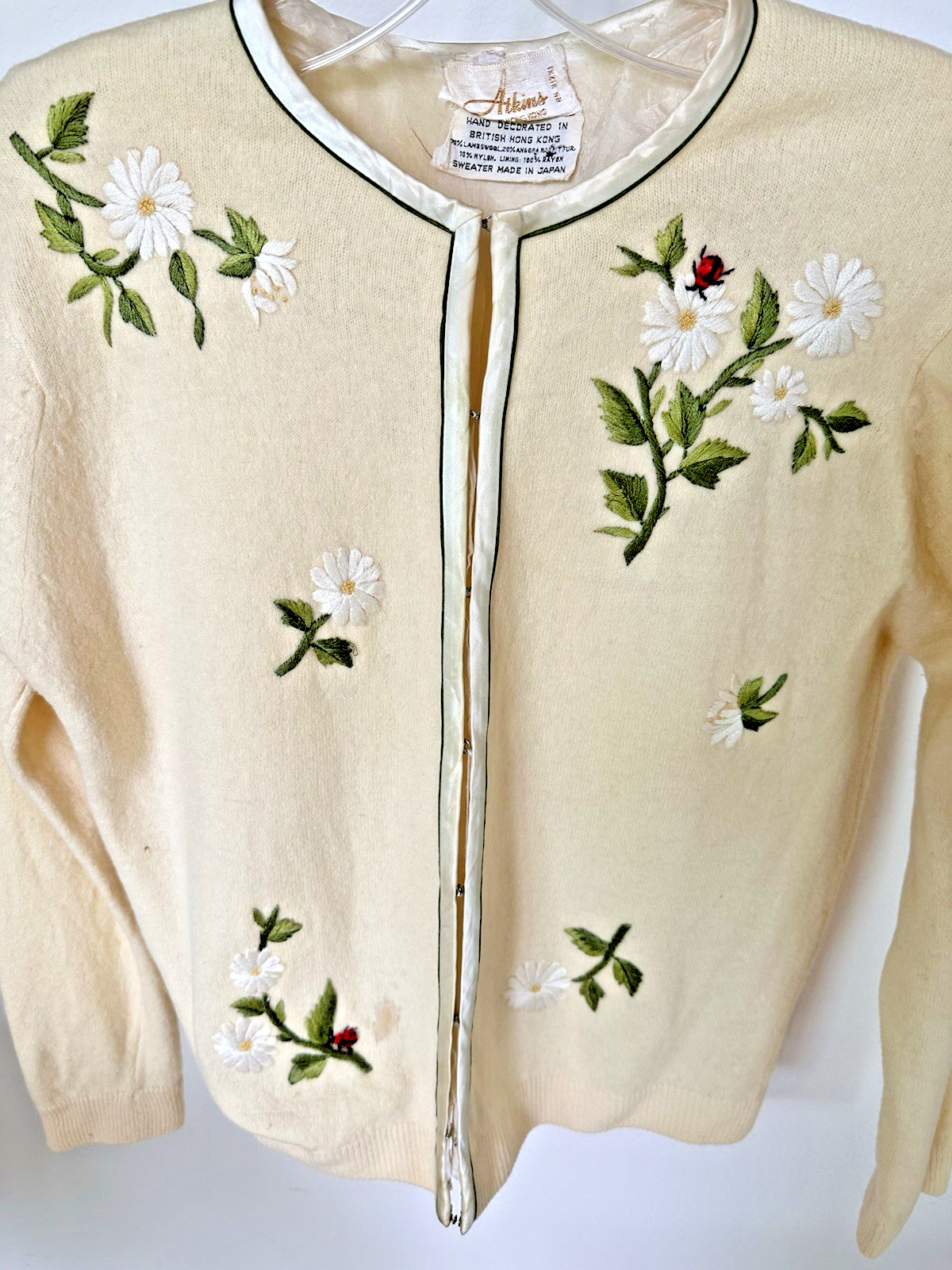Vintage 1960’s Women’s Angora/Lambs Wool Cardigan By Atkins Hong Kong SMALL s40