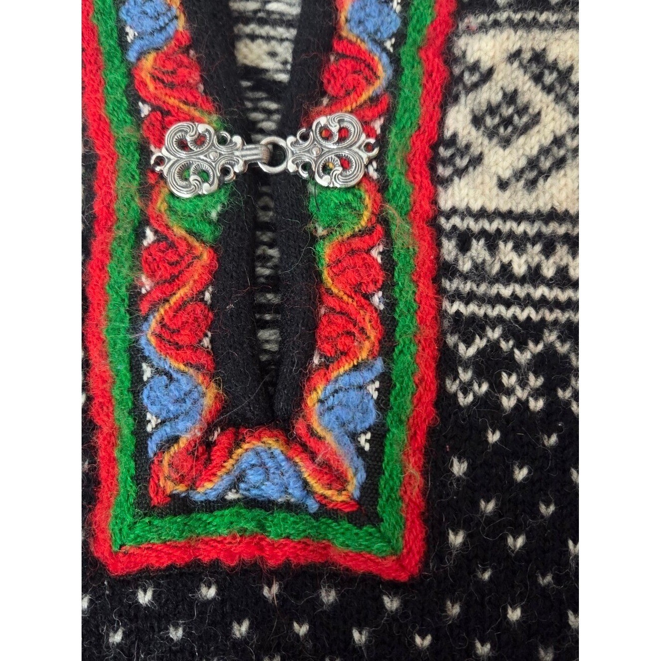 Vintage Dale Of Norway Women’s L 44 Black Wool Sweater Nordic Setesdal Lusekofte