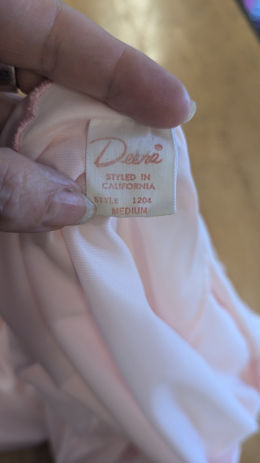 Vintage Deena of California M Peignoir Robe pink nylon Embroidered collar button