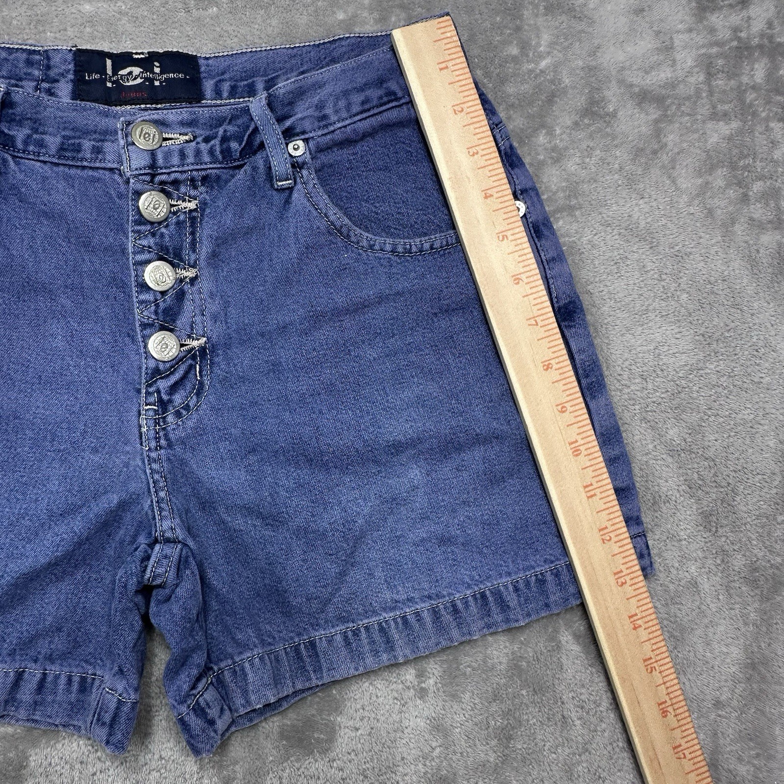Vintage LEI Y2K 90’s High Rise Button Fly denim jean shorts 100% Cotton Size 7