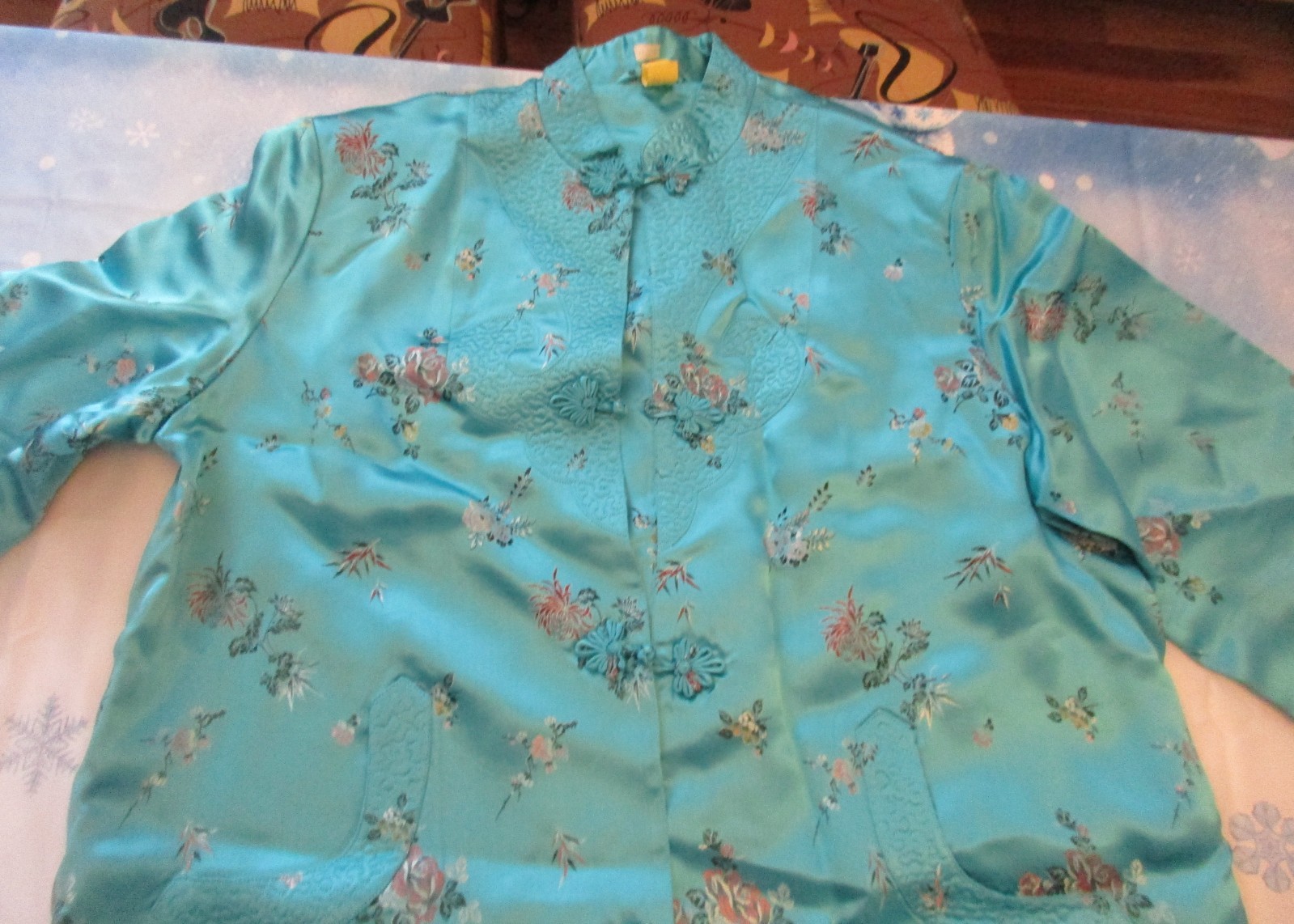 Vintage Turquoise Satin Brocade Asian Floral Robe – Size 42 – 1940s/60’s