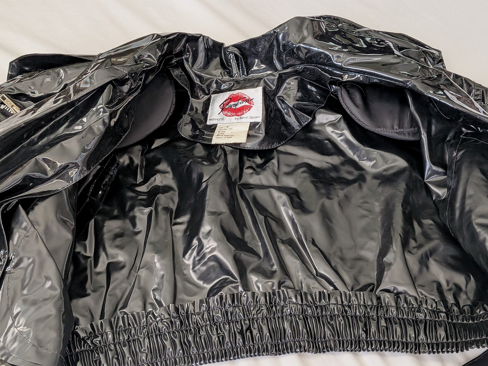 Vtg 80’s Shiny Black Vinyl Crop Moto Biker Jacket Glam Rock Punk New Wave Sz S
