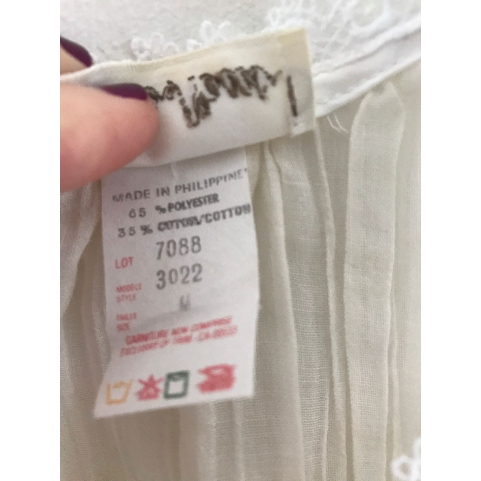 Entre Nous White Maxi Night Gown Peach Flowers Green Leaves Size Medium 1970’s