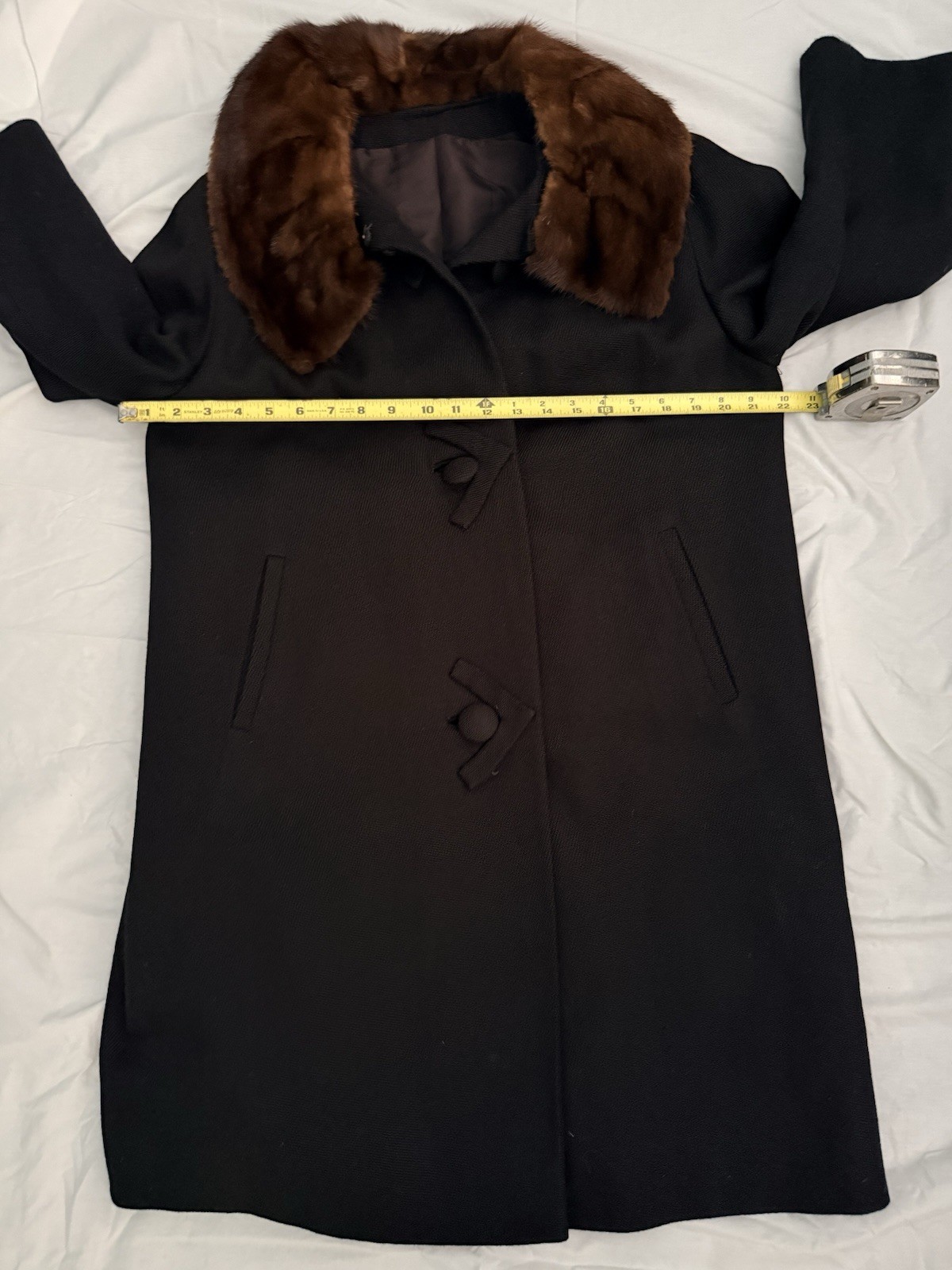 Vintage Long Black Swing Fabric Coat 50s 60s Real Fur Collar M USA jacket winter