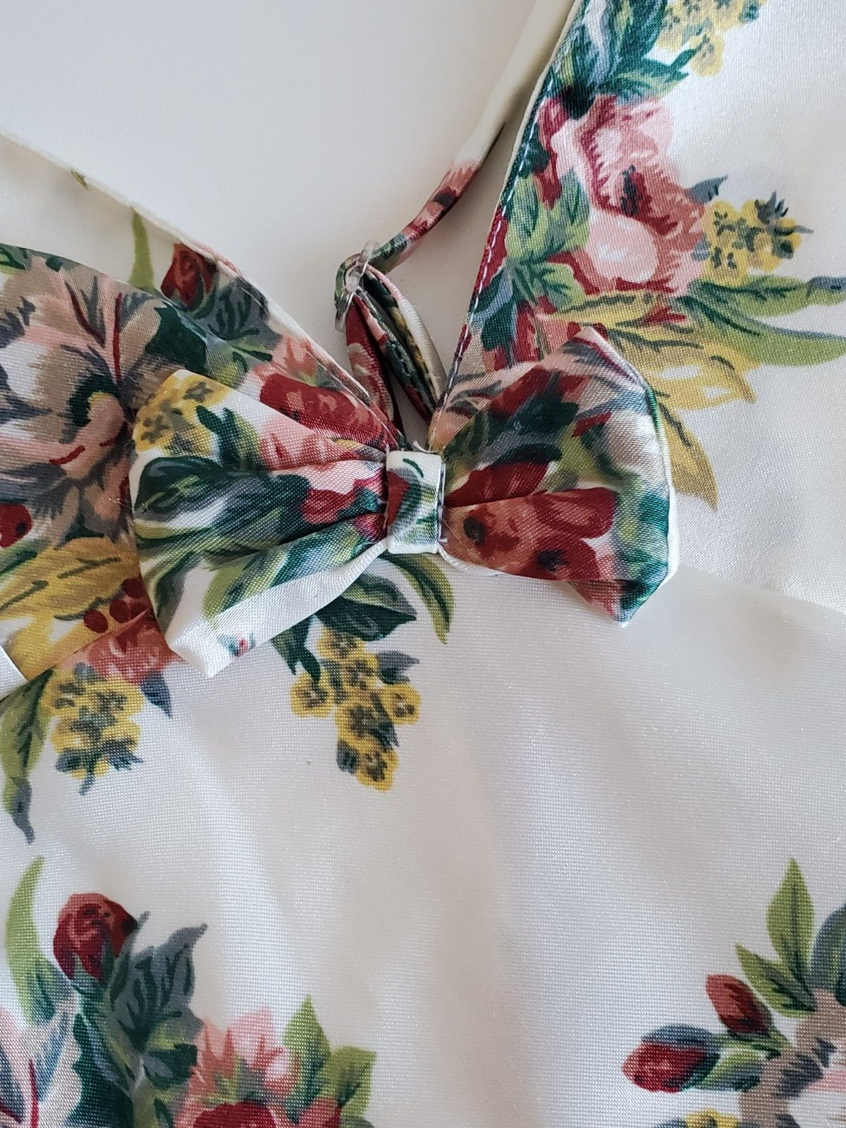 Linda Exclusive for EATON Vintage Satin Nightgown Lingerie Floral Roses AS IS