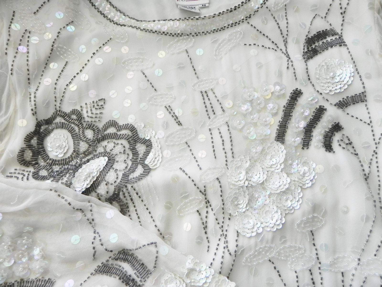 Vtg CC Courtenay Sequin Beading Silk Long sleeve Top Ivory Size M(fits L/XL)