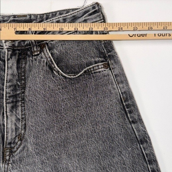 Vintage Edwin Jeans Gray Acid Wash High Rise Tapered Mom Jeans Made in Japan 26