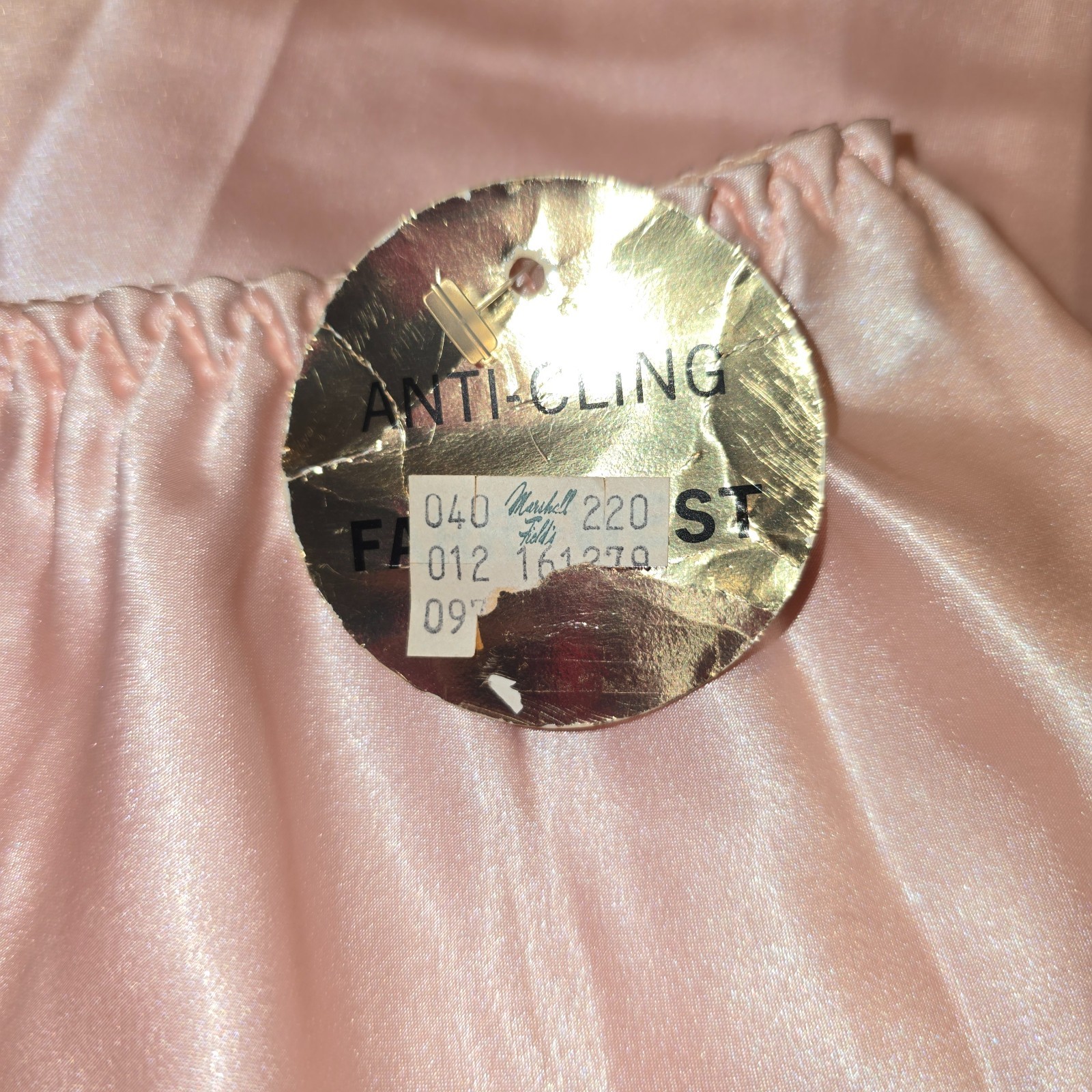 FARR WEST S Luxury Pink Glossy Slick Satin Anti-Cling 27″ Half-Slip NWT