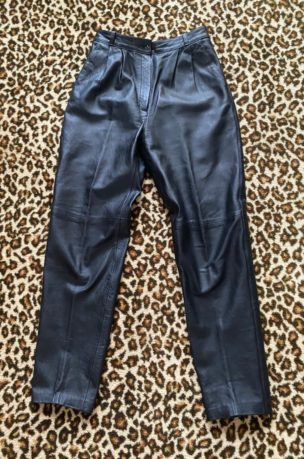 VTG women Black Leather High Waist Pleats Pant Lined size (6) M