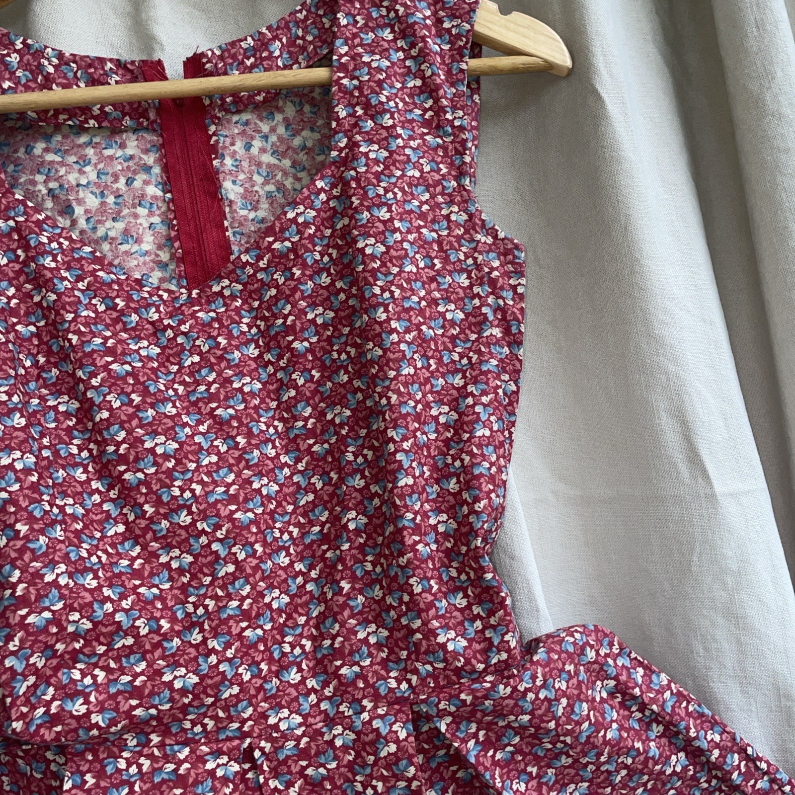 Handmade Vintage Red Floral Dress Cottage Prarie Country Trad Farm Wife S/M