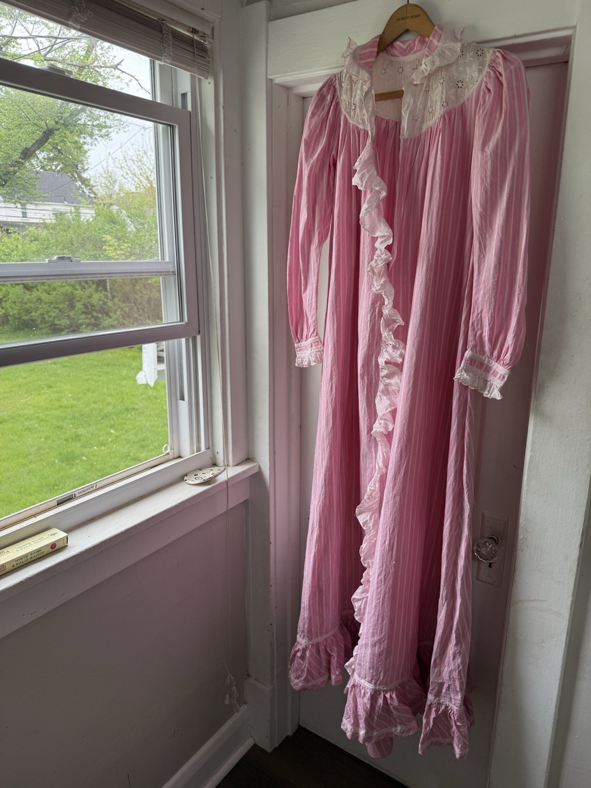 Antique Handmade Pink Striped Dressing Gown Robe In Heavy Cotton With Lace M