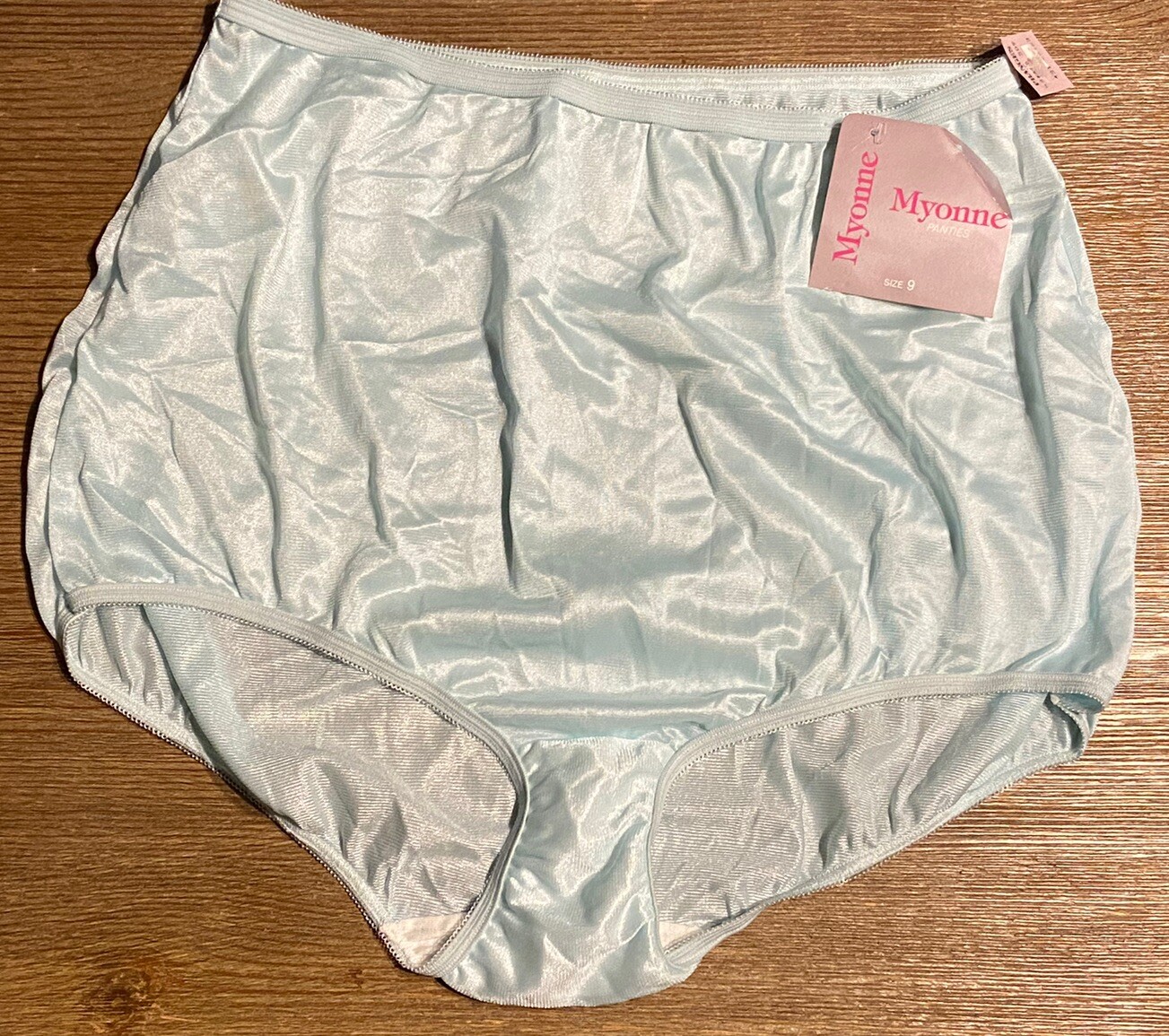 MYONNE VTG PANTIES – NWT NYLON SIZE 9 (44-45 HIPS) Granny Panties Style Blue