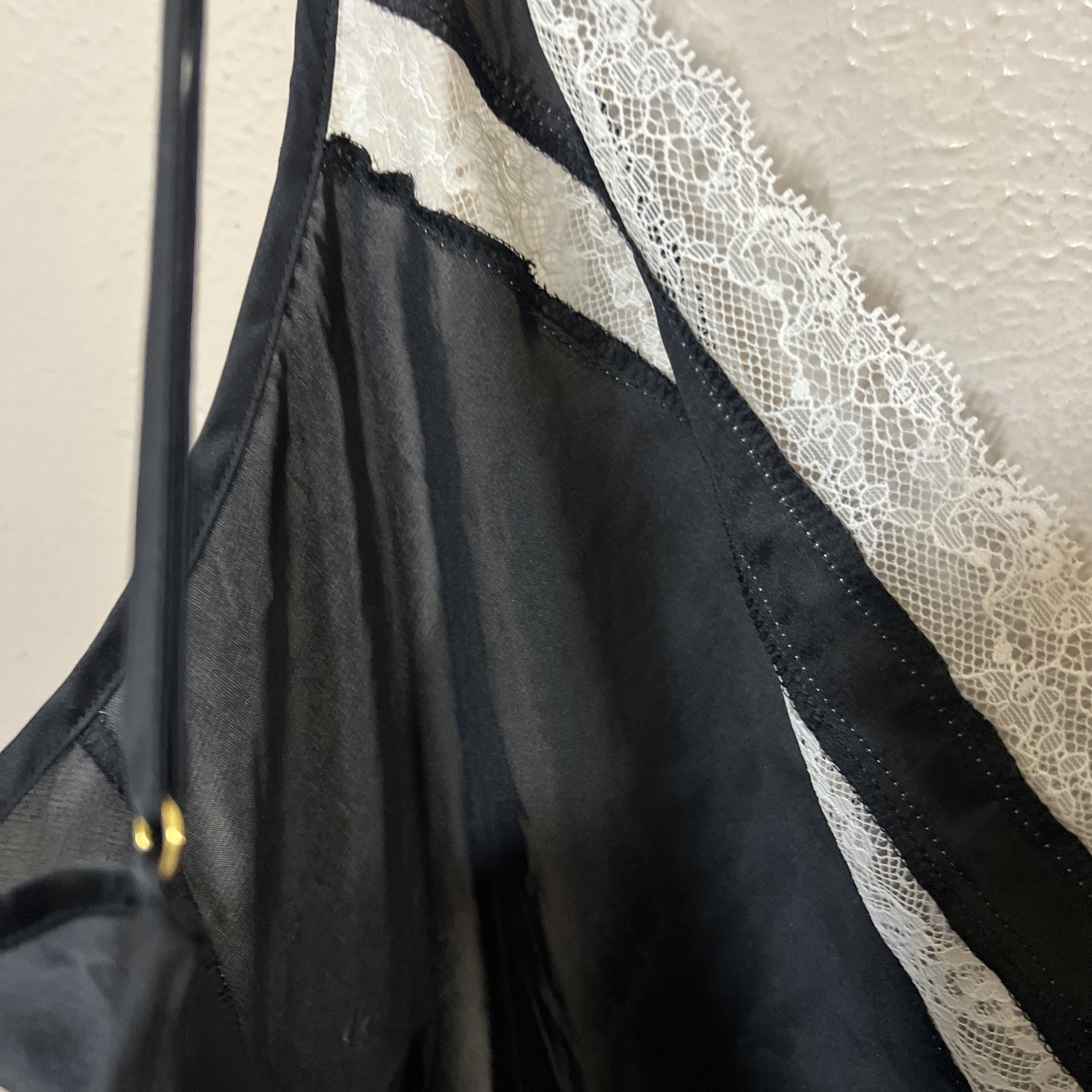 NWT Victoria’s Secret Black White Contrast Lace Ruffle Hem Slip Dress Chemise L