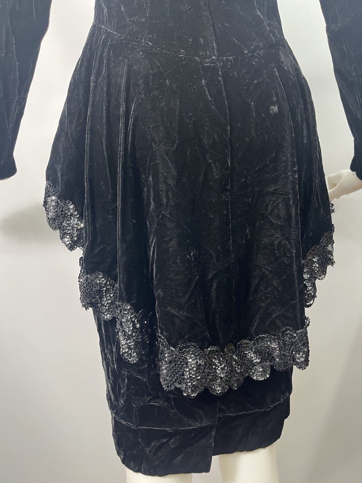 Miss Ashlee Dress Women Velvet Retro 80s Off Shoulder Sequins Peplum Sz 6
