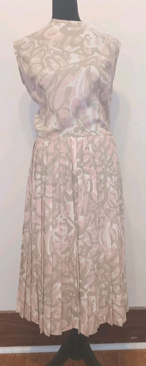 Over Five Seven Shops Tall MCM Fit & Flare Dress Pleated Sleeveless 60s Size 14
