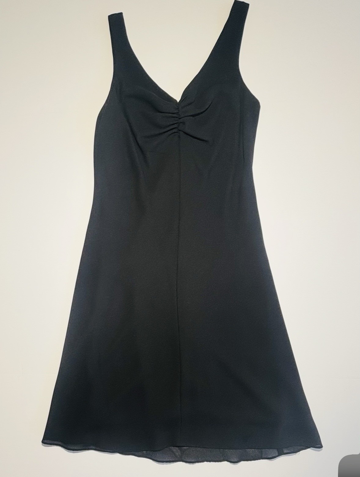 Vintage 90’s Niki Livas Black Double Georgette V-Neck Cocktail Dress Size 12