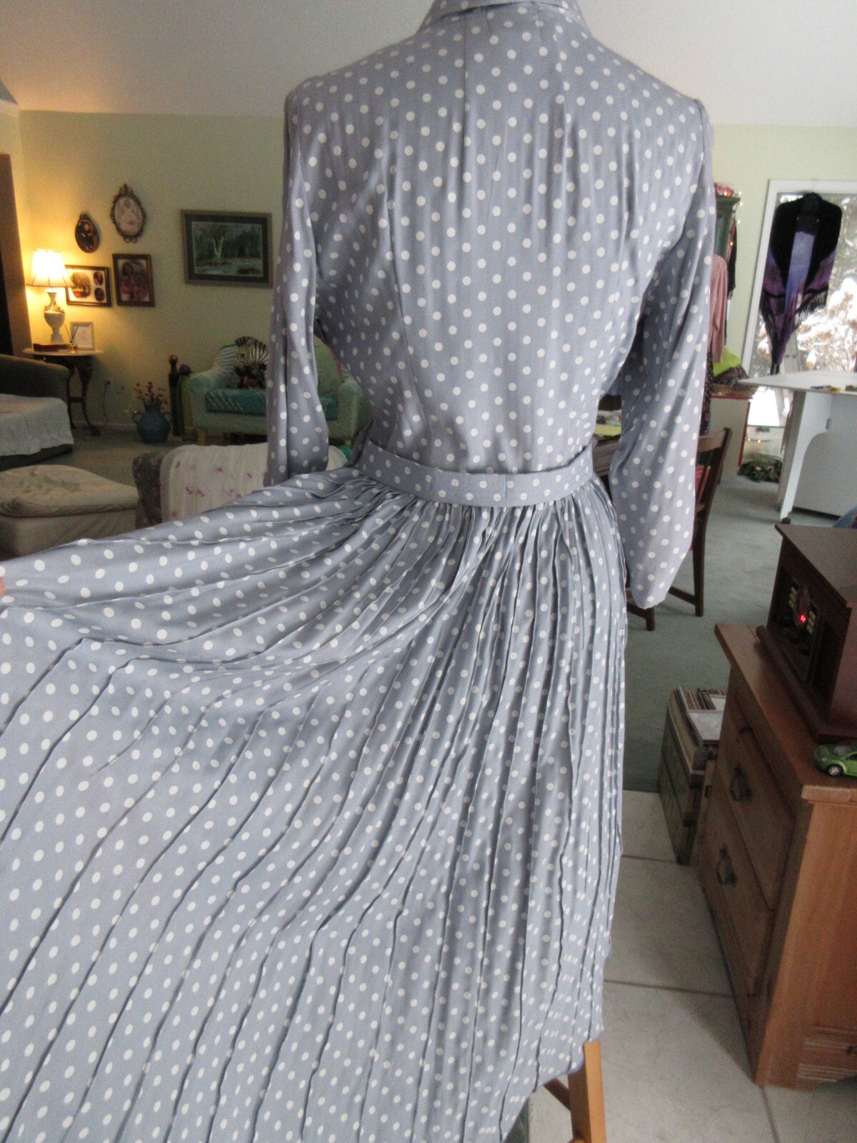 VINTAGE INSPIRED 50s STYLE PERMANENT PLEAT VINTAGE RAYON BLUE DRESS,SIZE 12,USA
