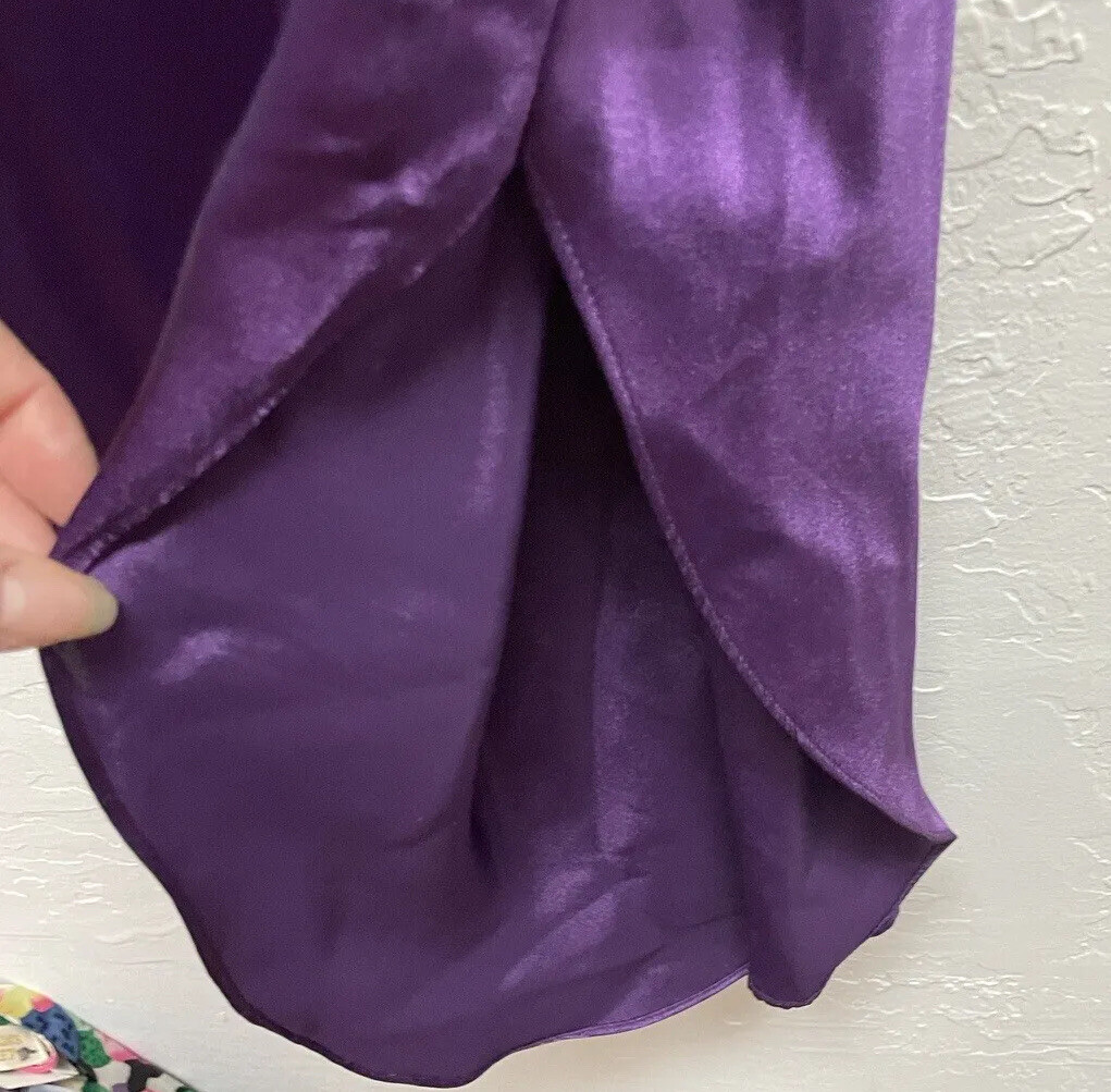 Vintage Adonna Glossy Satin Chemise M Purple Lace V-neck Sleeveless NEW