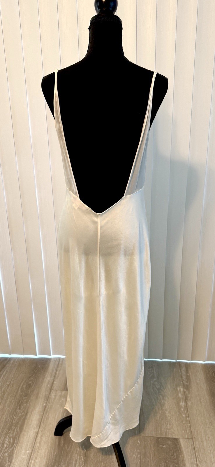 Vtg Victoria’s Secret 100% Silk Slip Dress Gown Ivory 90/Y2K Cowl Neck Deep Back