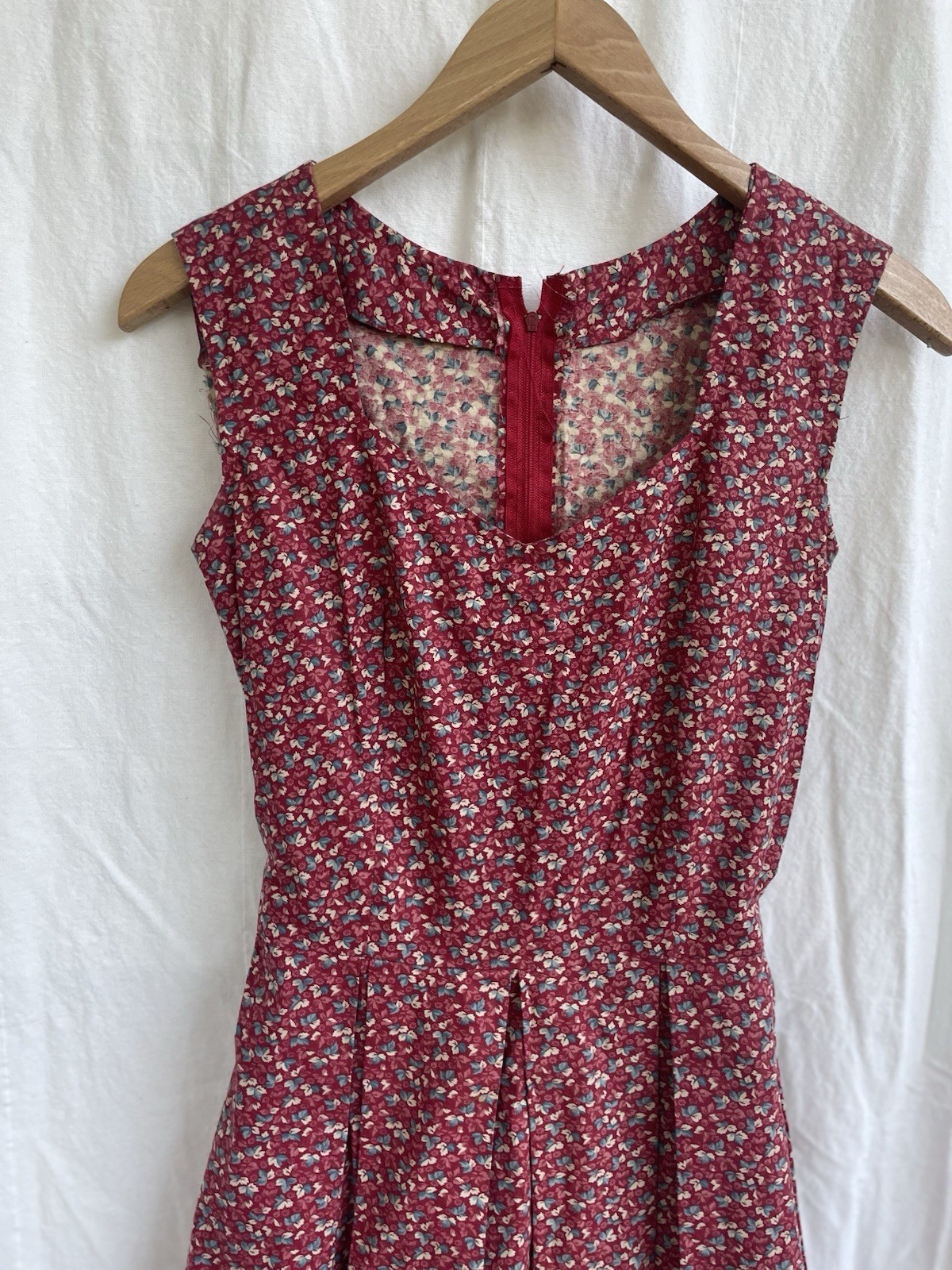 Handmade Vintage Red Floral Dress Cottage Prarie Country Trad Farm Wife S/M