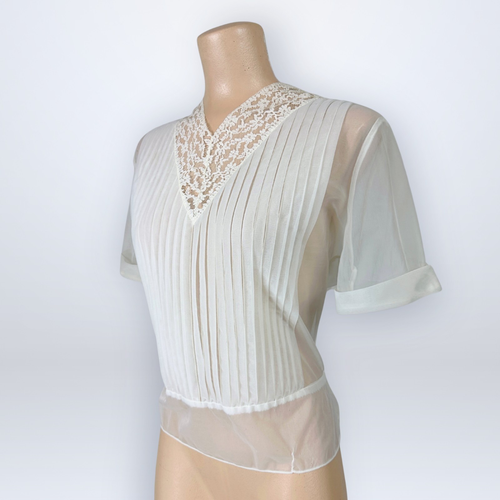 Vintage 1950s Eclipse Seattle Sheer Ecru Nylon Pleated Lace Blouse Button Back
