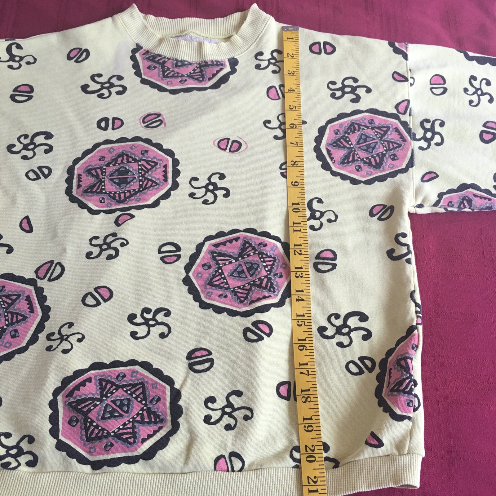 VTG 1990’s Native Sport Union Bay Woman’s Geometric Design Long Sleeve Shirt, S