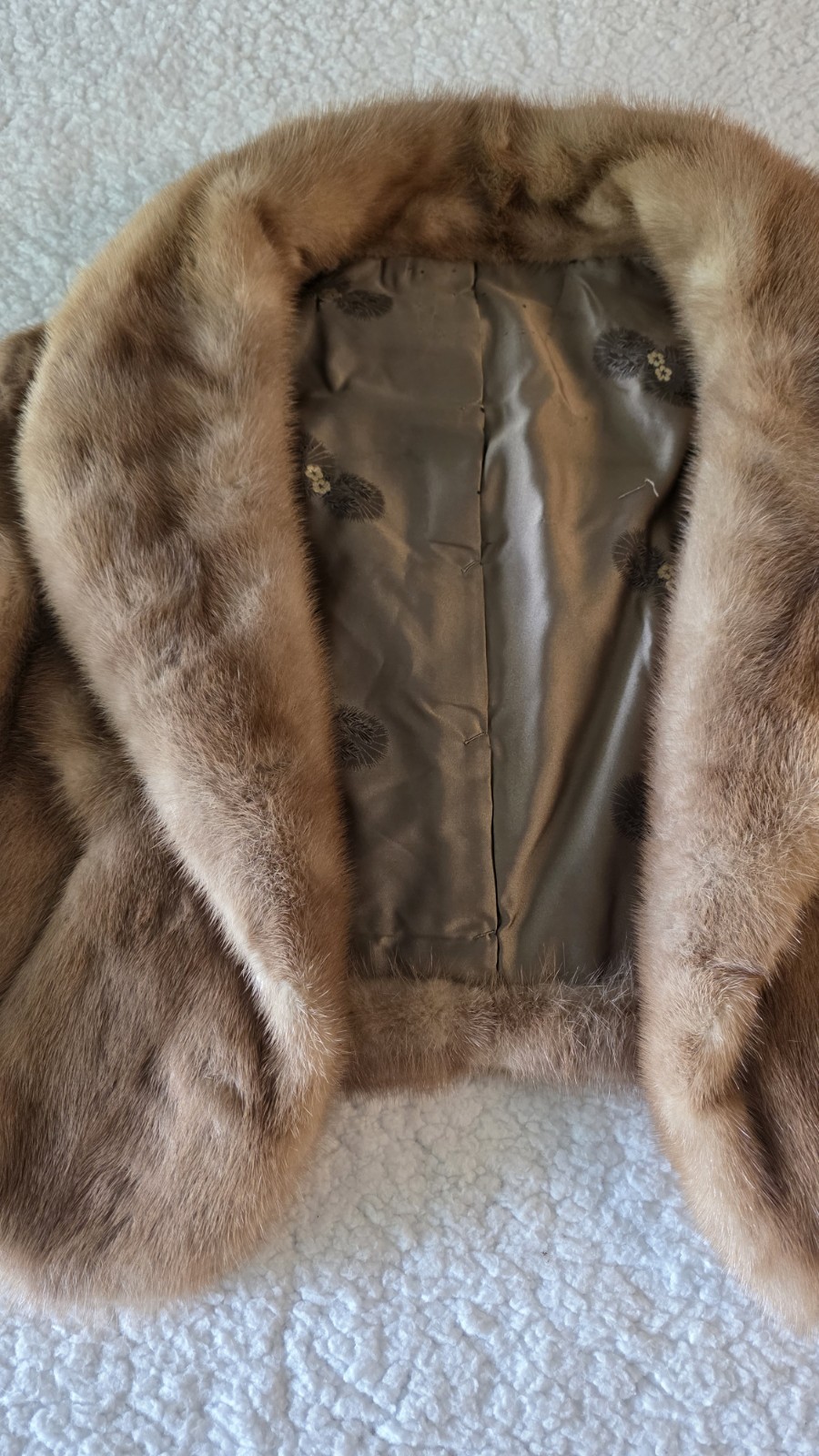 READ Vintage 1950s Genuine Blonde Pastel Mink Fur Capelet Bolero Shawl Collar