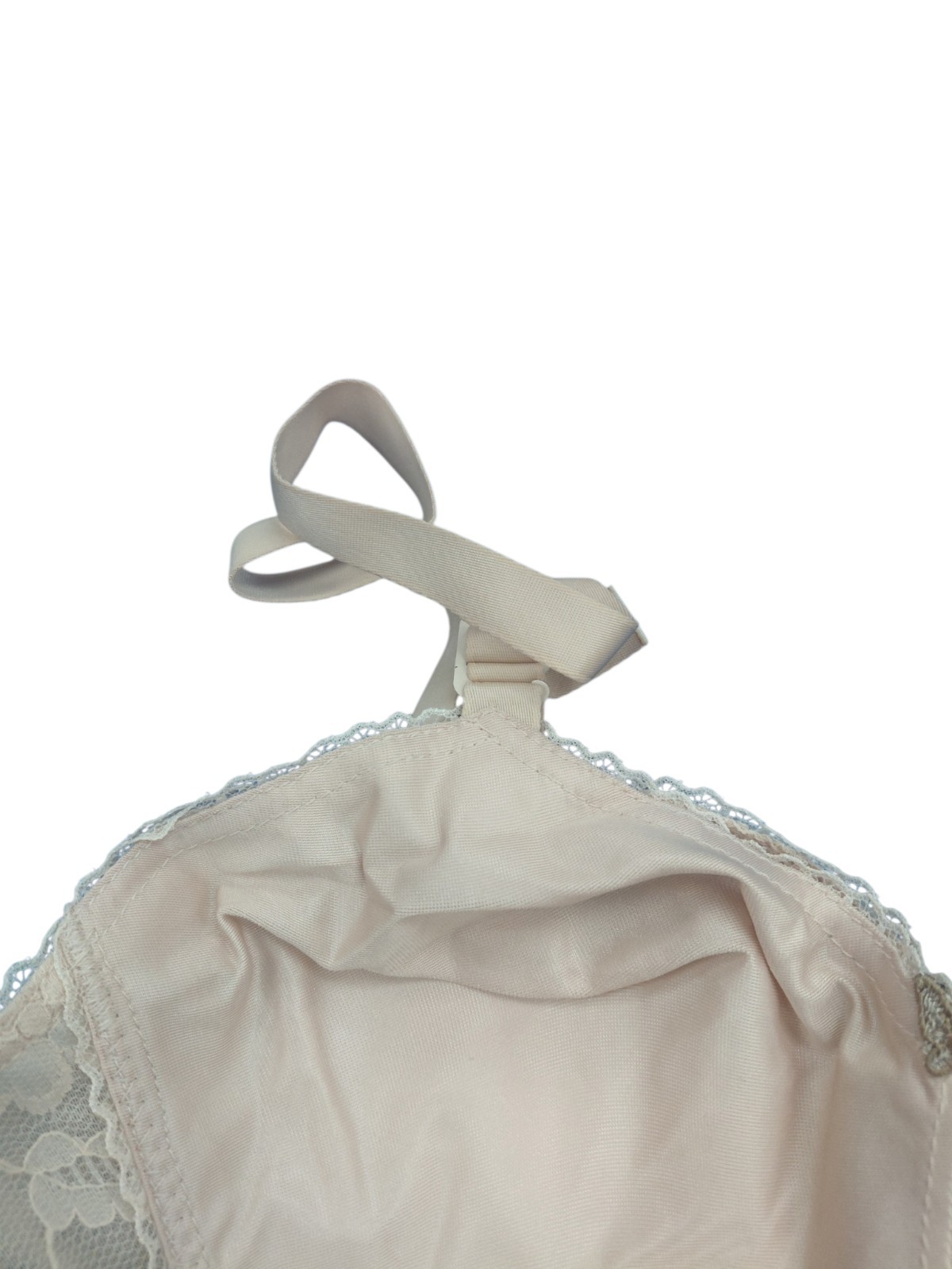 Vintage Lady Cameo Lingerie Bra Size 32CC