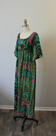VTG 60s Neon Green Hawaiian kimono sleeve Hookano barkcloth dress tiki