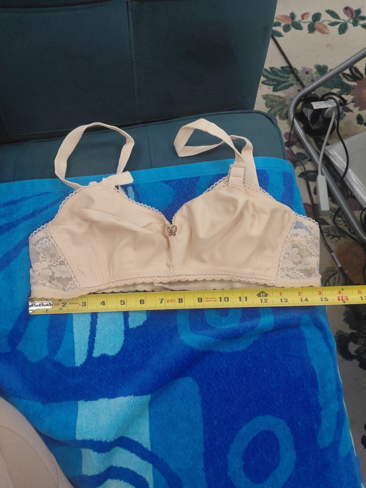 Vintage Lady Cameo Lingerie Bra Size 36D