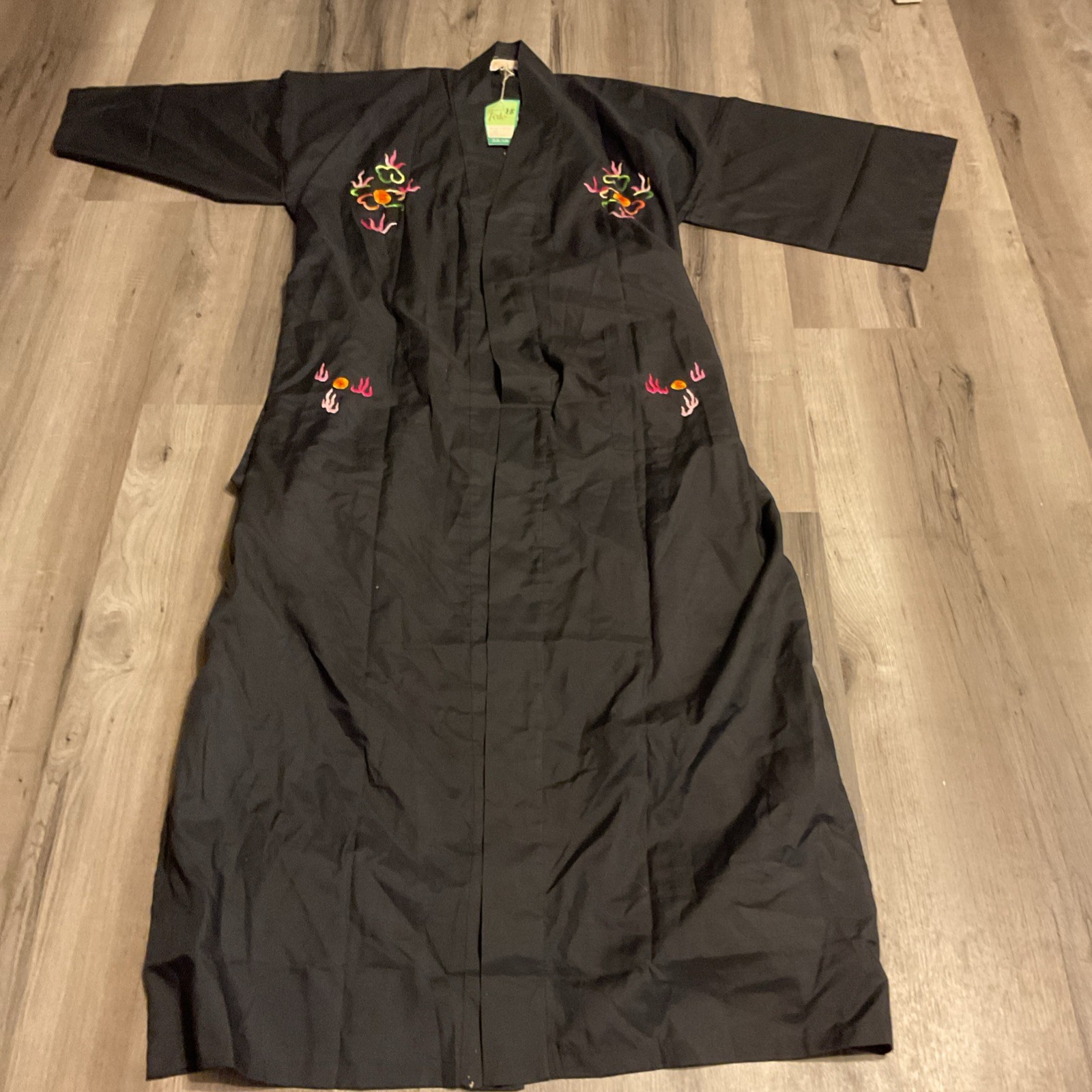 Vintage FEDO Kimono Robe MULTICOLOR EMBROIDERY Asian BOHO Chinese LARGE